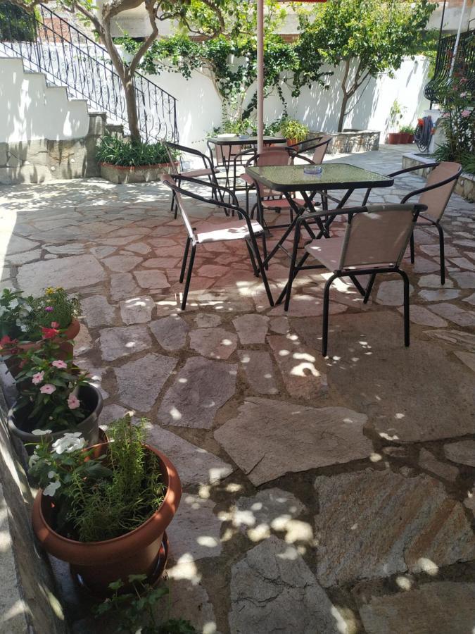 Pension Nikolas Skiathos Exterior photo